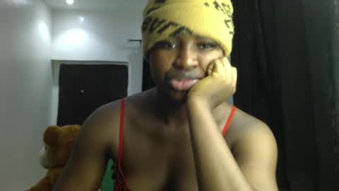 Snapshot of dripping_luna chatting on December 30, 2:09 am dripping_luna online show from December 30, 2:09 am