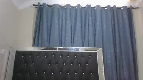 drippingqueenxoxo online show from March 1, 7:21 am