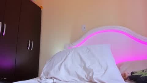 drippyorlove online show from January 30, 5:28 pm