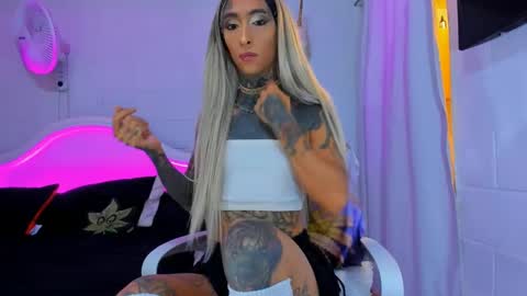 drippyorlove online show from September 10, 9:04 pm