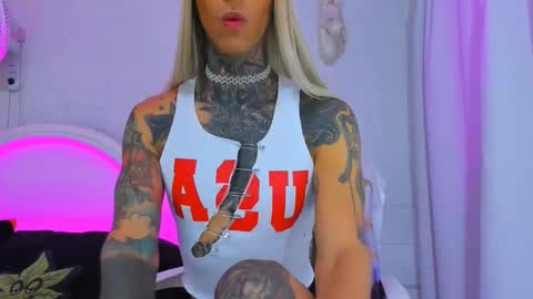 drippyorlove online show from October 20, 7:36 pm