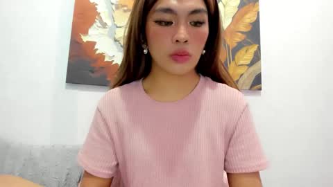 Snapshot of dripqueenxoxo chatting on May 6, 6:35 pm miss. Erika online show from May 6, 6:35 pm