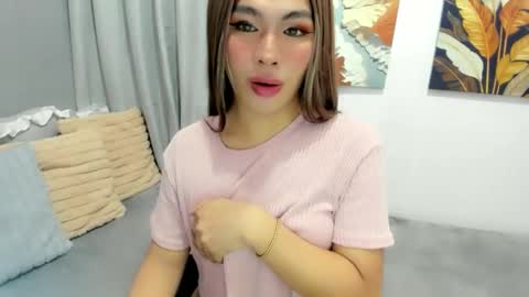 Snapshot of dripqueenxoxo chatting on May 23, 6:51 am miss. Erika online show from May 23, 6:51 am