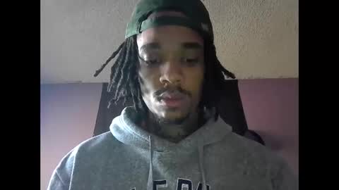 Snapshot of dripthehit chatting on December 18, 6:03 pm dripthehit online show from December 18, 6:03 pm