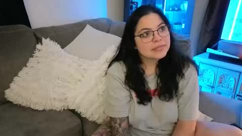 Snapshot of drizzypeach602 chatting on May 14, 4:30 am Drizzypeach602 online show from May 14, 4:30 am