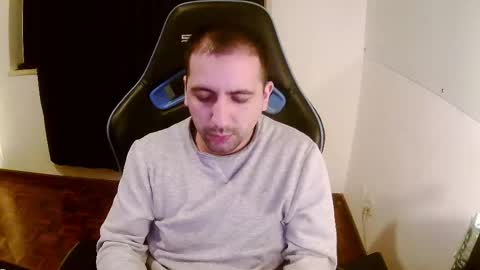 droooooones online show from February 25, 11:44 pm