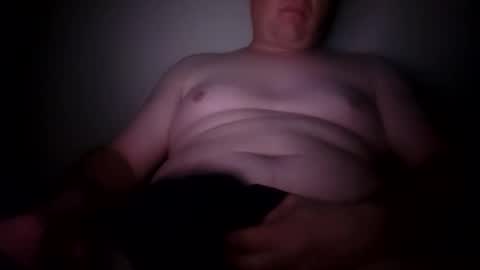 Snapshot of drtydawg208 chatting on March 19, 8:18 am drtydawg208 online show from March 19, 8:18 am