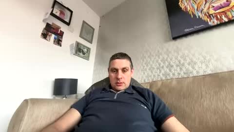 Snapshot of dru11983 chatting on February 15, 12:47 pm Dru online show from February 15, 12:47 pm