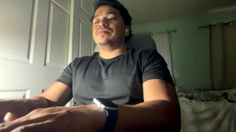 Snapshot of druiz19 chatting on May 6, 12:43 pm druiz19 online show from May 6, 12:43 pm