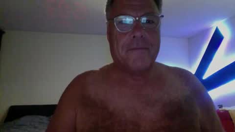 drummersrock92118 online show from April 13, 7:03 am