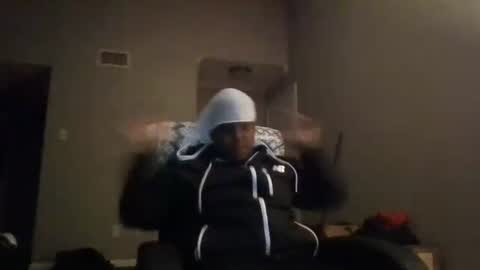 Snapshot of dsmoov_ chatting on October 27, 2:15 am SmoovFanz online show from October 27, 2:15 am