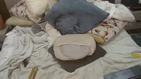 Snapshot of dudebrocuz69 chatting on October 28, 5:48 pm Dude online show from October 28, 5:48 pm