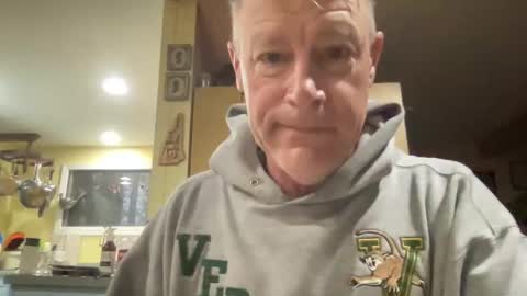 Snapshot of dudeinnh chatting on September 22, 10:28 am Steve online show from September 22, 10:28 am