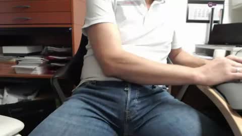 Snapshot of duderuhornyx chatting on July 7, 9:19 pm duderuhornyx online show from July 7, 9:19 pm