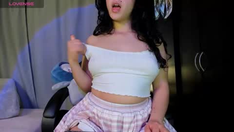 dulce__ammy online show from February 7, 2:04 am