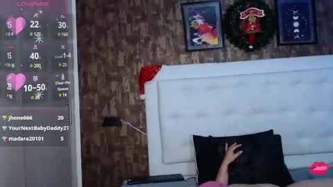 Snapshot of dulce__love69 chatting on December 11, 4:49 am Dulce love69 online show from December 11, 4:49 am