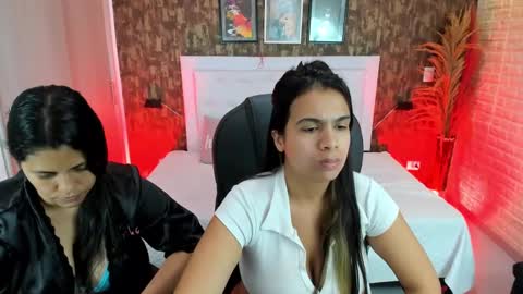 Snapshot of dulce__love69 chatting on March 12, 11:44 pm Dulce love69 online show from March 12, 11:44 pm