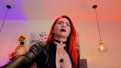 Snapshot of dulce_charlottee chatting on November 27, 1:35 pm DULCE online show from November 27, 1:35 pm