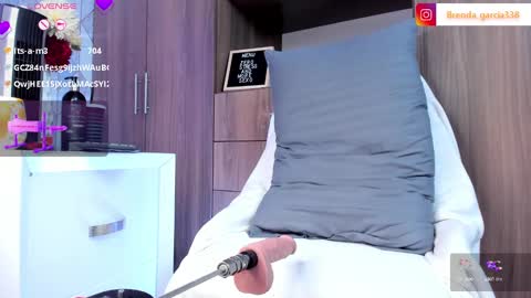 Snapshot of dulce_hiil_ chatting on January 18, 2:03 am Monday 5-2 am From Tuesday to Friday5-1 am Colombia time online show from January 18, 2:03 am