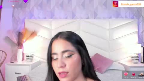 Snapshot of dulce_hiil_ chatting on March 11, 10:20 pm Monday 5-2 am From Tuesday to Friday5-1 am Colombia time online show from March 11, 10:20 pm
