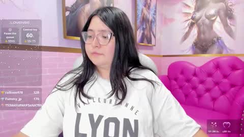 Dulce  online show from February 22, 3:43 pm