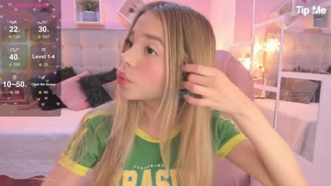 Dulce  online show from April 11, 2:10 pm