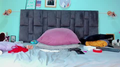 Snapshot of dulceaurora_ chatting on February 10, 7:58 am DULCE AURORA online show from February 10, 7:58 am