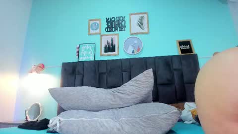 Snapshot of dulceaurora_ chatting on February 26, 2:59 am DULCE AURORA online show from February 26, 2:59 am