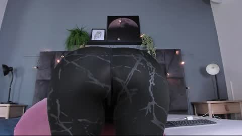 Snapshot of dulceaurora_ chatting on February 21, 3:07 am DULCE AURORA online show from February 21, 3:07 am