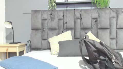 Snapshot of dulceaurora_ chatting on March 2, 1:08 am DULCE AURORA online show from March 2, 1:08 am