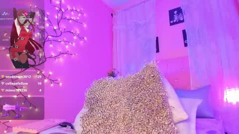 Snapshot of dulcegiirl chatting on February 20, 4:39 am DulceGirl online show from February 20, 4:39 am