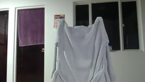 dulceisabellax online show from January 28, 2:53 am