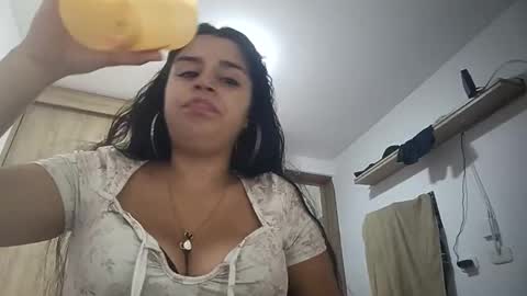 dulcekatty18 online show from April 17, 2:20 pm