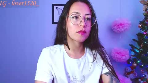 Snapshot of dulcemaria_alvarez22 chatting on January 4, 11:27 pm Dulce online show from January 4, 11:27 pm