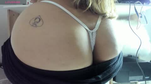 Snapshot of dulcepurnimaqos chatting on October 13, 2:00 am Dulce Purnima online show from October 13, 2:00 am