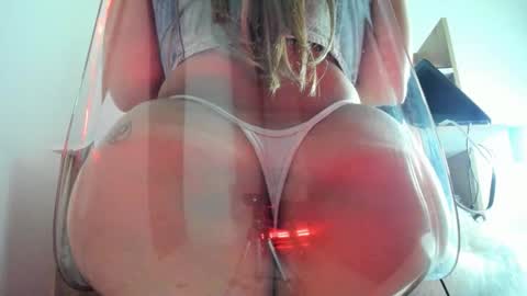 Snapshot of dulcepurnimaqos chatting on December 5, 12:41 am Dulce Purnima online show from December 5, 12:41 am