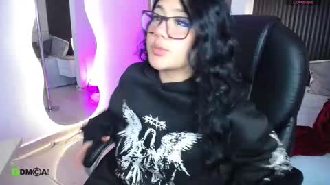 Snapshot of dulcerose01 chatting on October 23, 2:22 am Dulce Rose online show from October 23, 2:22 am