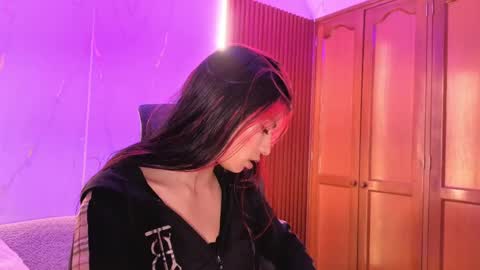 Dulce online show from March 29, 3:17 am