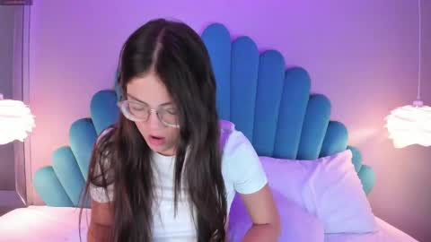 dulcevela online show from March 11, 4:32 am