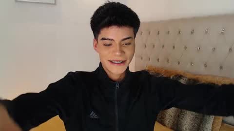 Dulcey online show from October 4, 4:21 am