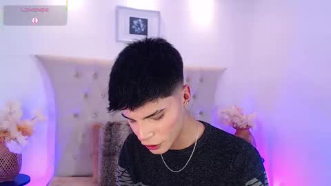 Dulcey online show from November 26, 4:24 am