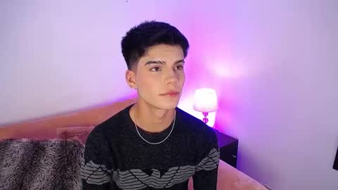 Dulcey online show from December 1, 3:33 am