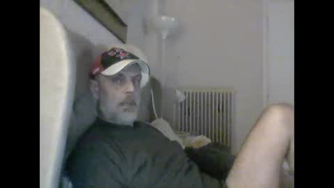 Snapshot of dumaeros77 chatting on December 26, 7:27 pm Duma online show from December 26, 7:27 pm