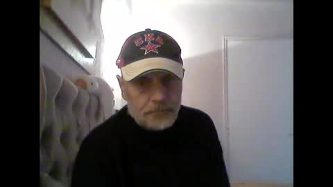 Snapshot of dumaeros77 chatting on December 29, 2:21 pm Duma online show from December 29, 2:21 pm