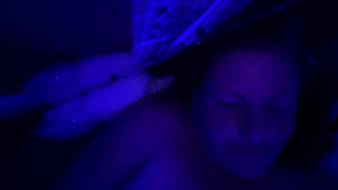 dumbgirl5150 online show from December 3, 8:16 am