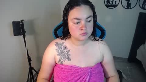Snapshot of dumont_model chatting on July 27, 3:57 am Nicole online show from July 27, 3:57 am
