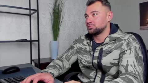 DuncanStone online show from February 3, 11:42 am