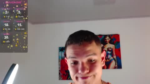 Snapshot of dunkan_kravitz chatting on December 6, 9:13 pm Dunkan Kravitz online show from December 6, 9:13 pm