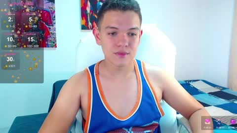 Snapshot of dunkan_kravitz chatting on December 13, 9:09 pm Dunkan Kravitz online show from December 13, 9:09 pm
