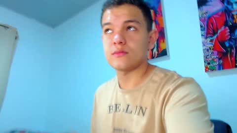 Snapshot of dunkan_kravitz chatting on December 22, 11:33 am Dunkan Kravitz online show from December 22, 11:33 am